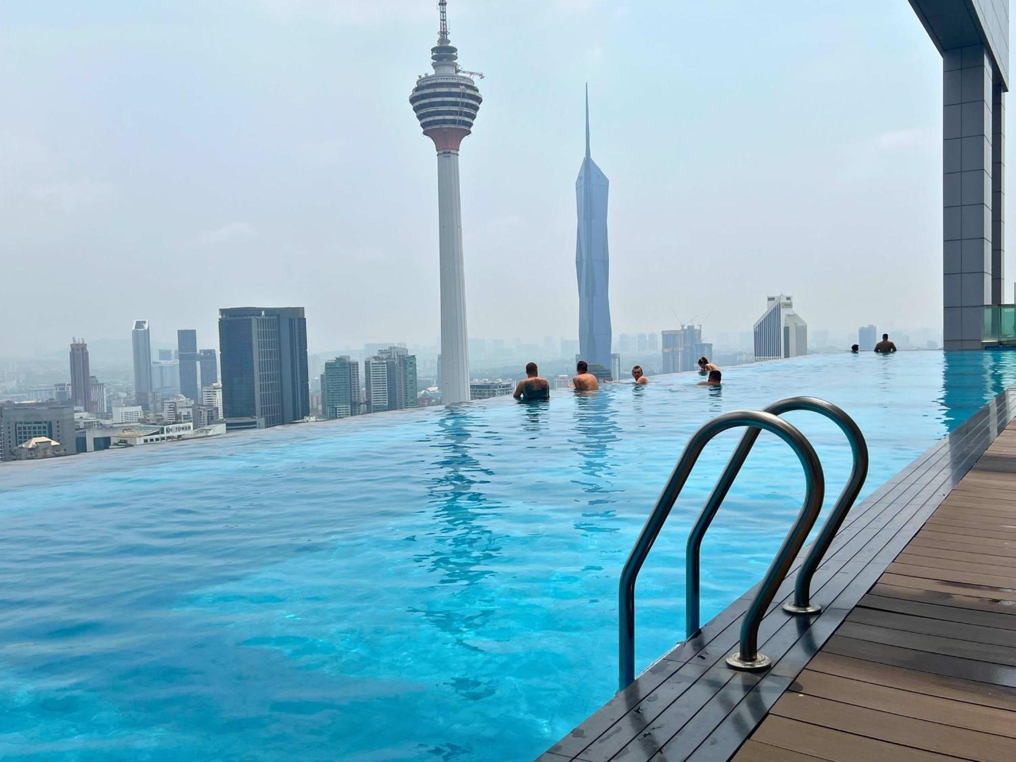 Luxe Suites At Platinum Klcc Kuala Lumpur Exterior foto